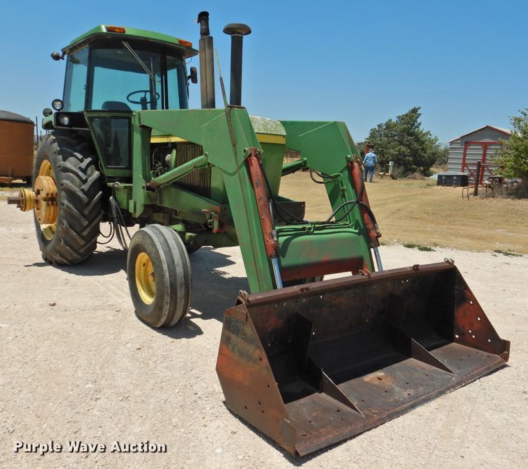 image for item DI0167 1977 John Deere 4430  tractor