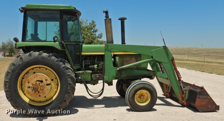 image for item DI0167 1977 John Deere 4430  tractor