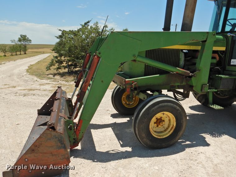 image for item DI0167 1977 John Deere 4430  tractor