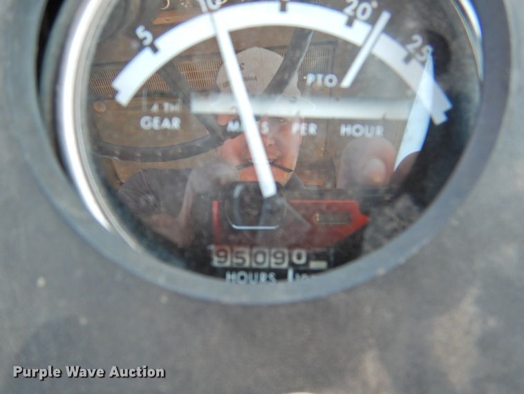 image for item DI0167 1977 John Deere 4430  tractor