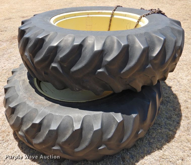 image for item DI0167 1977 John Deere 4430  tractor