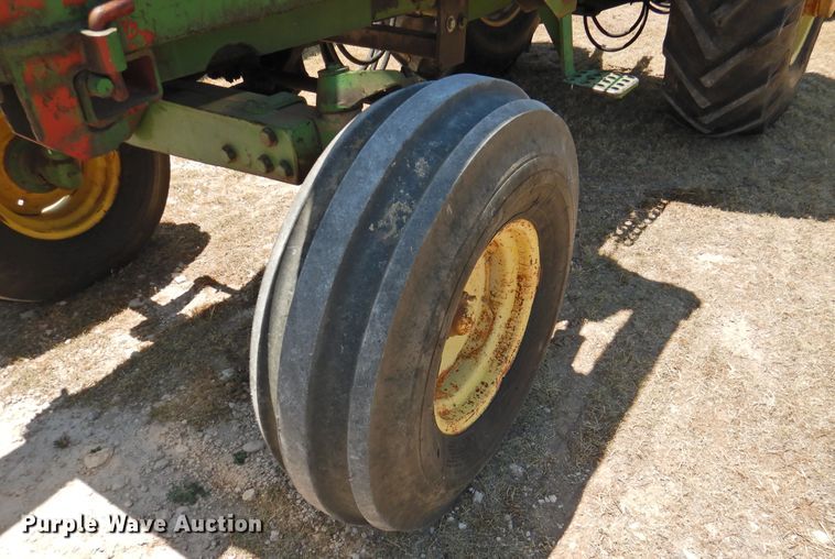 image for item DI0167 1977 John Deere 4430  tractor