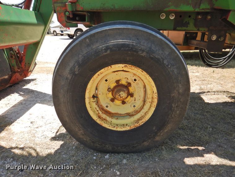 image for item DI0167 1977 John Deere 4430  tractor