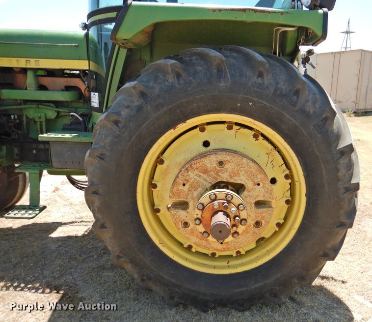 image for item DI0167 1977 John Deere 4430  tractor