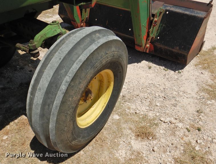 image for item DI0167 1977 John Deere 4430  tractor
