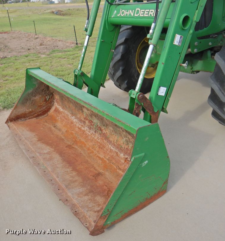 image for item DI0175 2005 John Deere 6420  MFWD tractor