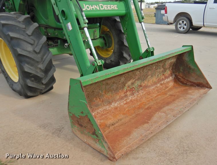 image for item DI0175 2005 John Deere 6420  MFWD tractor