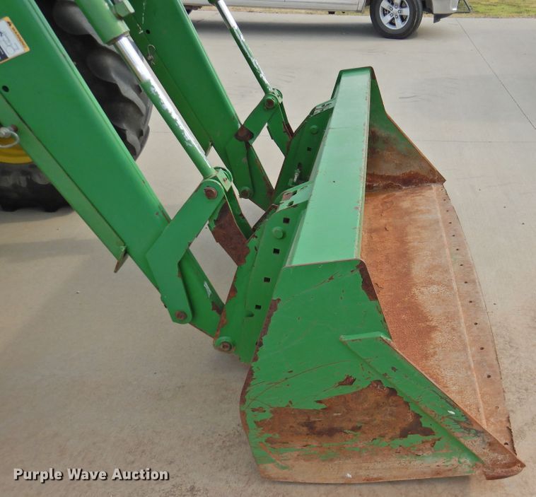 image for item DI0175 2005 John Deere 6420  MFWD tractor