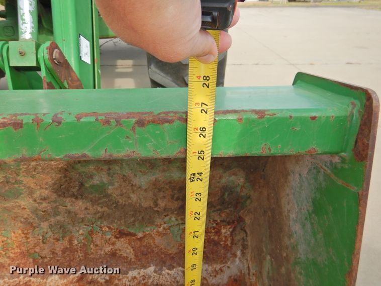 image for item DI0175 2005 John Deere 6420  MFWD tractor