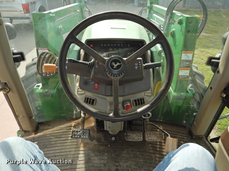 image for item DI0175 2005 John Deere 6420  MFWD tractor