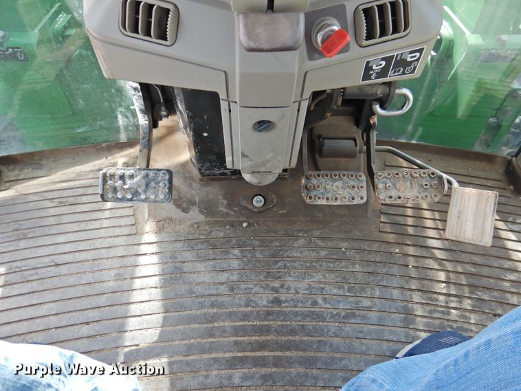 image for item DI0175 2005 John Deere 6420  MFWD tractor