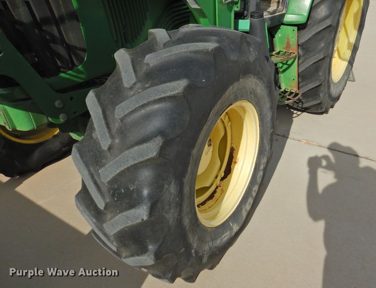 image for item DI0175 2005 John Deere 6420  MFWD tractor