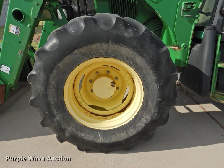 image for item DI0175 2005 John Deere 6420  MFWD tractor