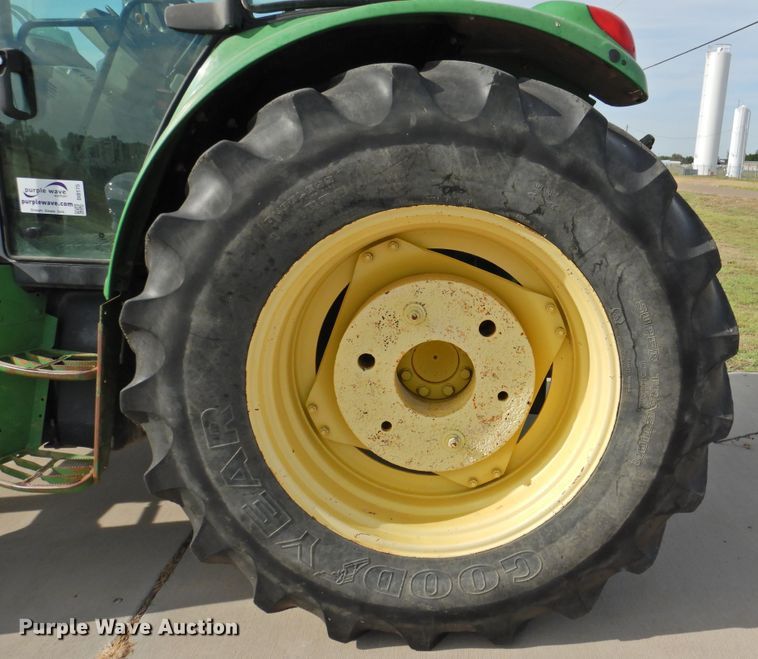 image for item DI0175 2005 John Deere 6420  MFWD tractor