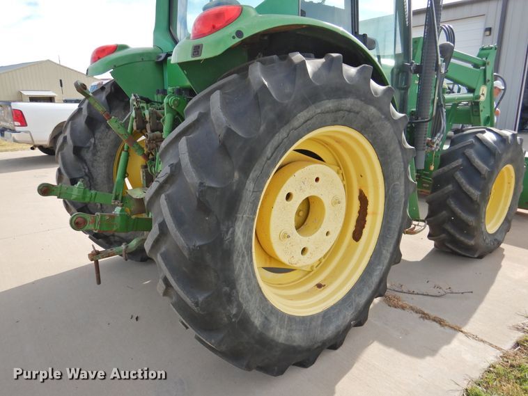 image for item DI0175 2005 John Deere 6420  MFWD tractor