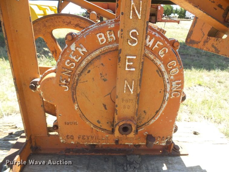 (2) Jensen pump jacks in Sublette, KS Item EL9158 sold Purple Wave