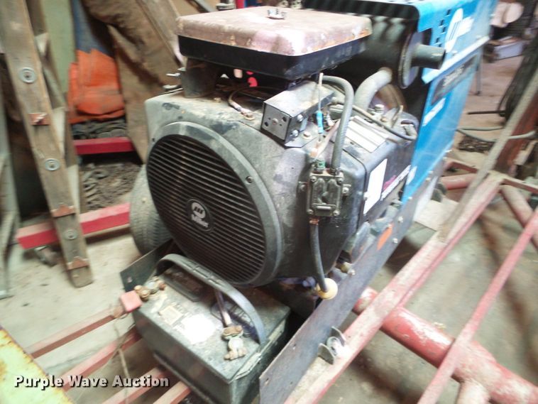 image for item EL9175 Bobcat 225G welder/generator