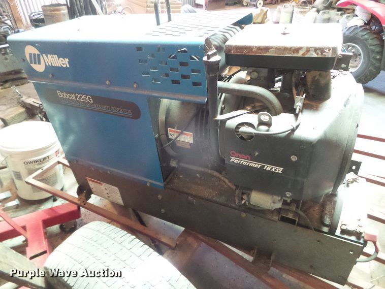 image for item EL9175 Bobcat 225G welder/generator