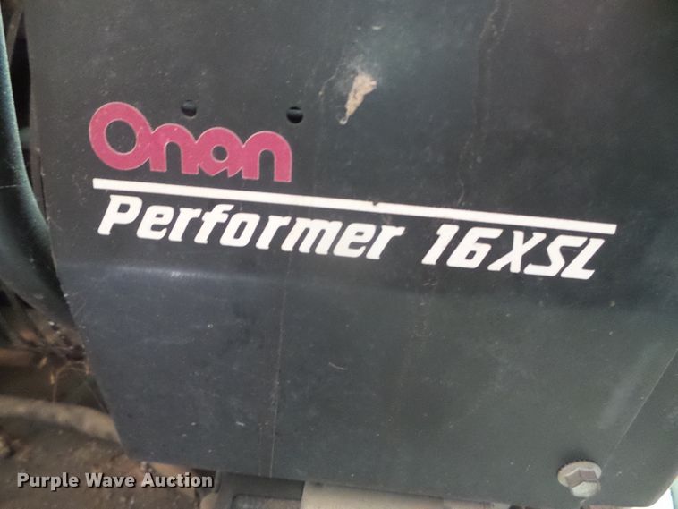 image for item EL9175 Bobcat 225G welder/generator