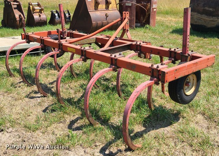 image for item EL9841 Massey-Ferguson MF129 cultivator