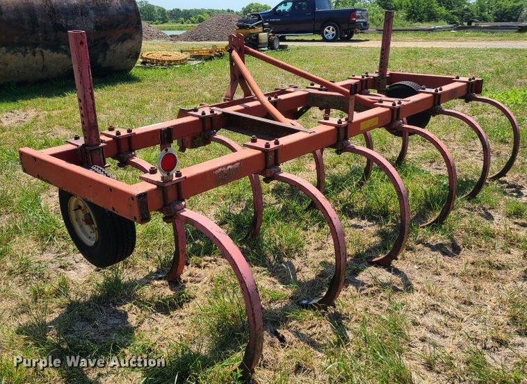 image for item EL9841 Massey-Ferguson MF129 cultivator