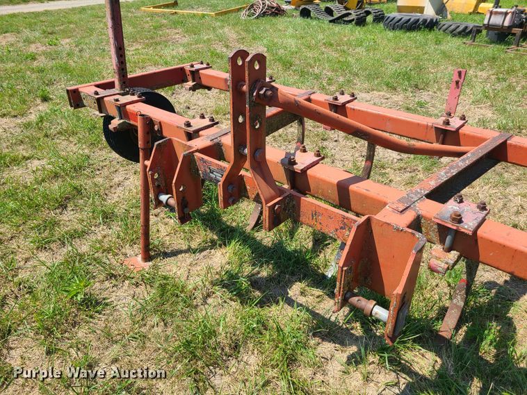 image for item EL9841 Massey-Ferguson MF129 cultivator