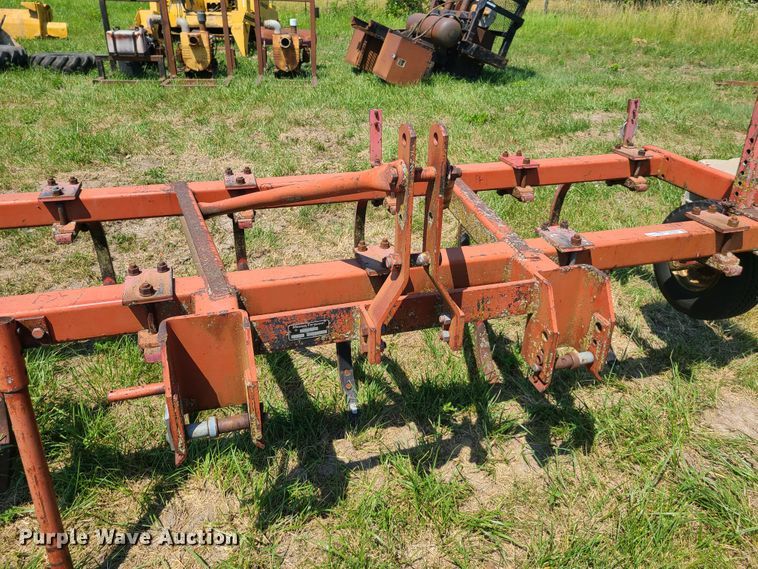 image for item EL9841 Massey-Ferguson MF129 cultivator