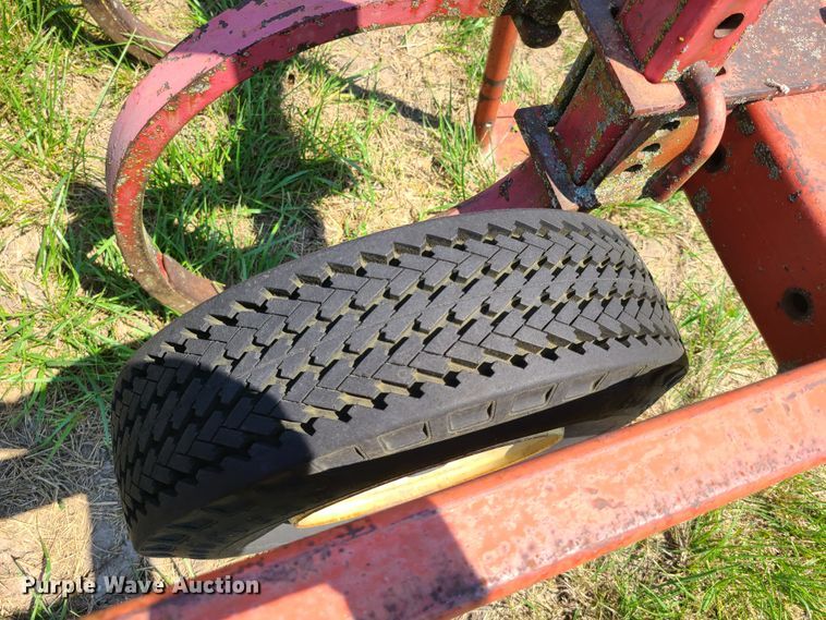 image for item EL9841 Massey-Ferguson MF129 cultivator