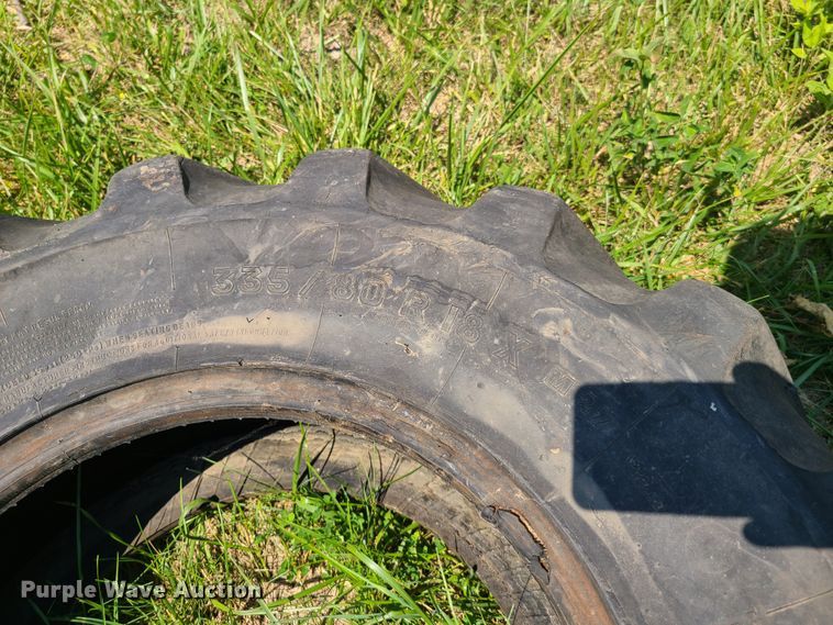 image for item EL9842 (2) tires