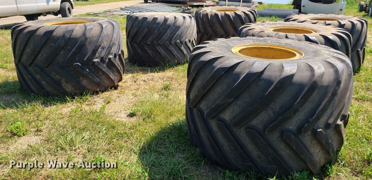 image for item EL9853 (6) 100/50R25 flotation tires and wheels