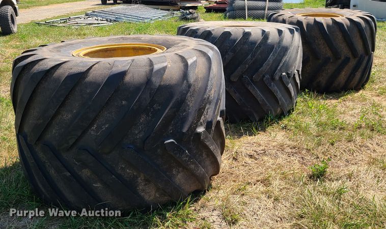 image for item EL9853 (6) 100/50R25 flotation tires and wheels