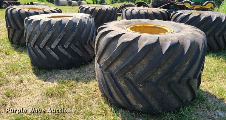 image for item EL9853 (6) 100/50R25 flotation tires and wheels