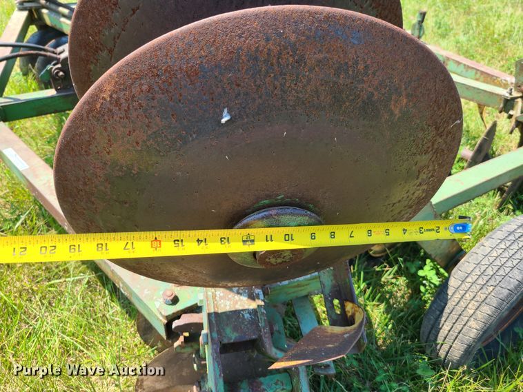 image for item EL9865 John Deere disk