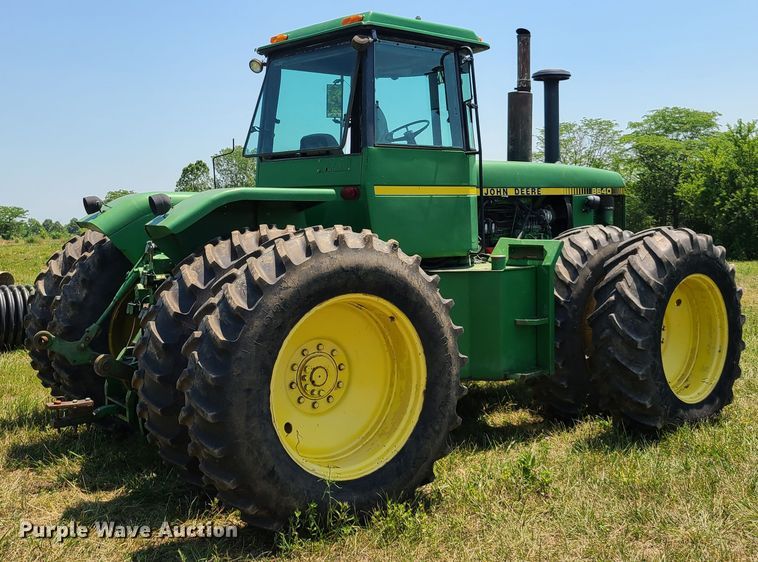 image for item EL9866 1980 John Deere 8640  4WD tractor