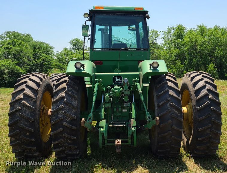 image for item EL9866 1980 John Deere 8640  4WD tractor