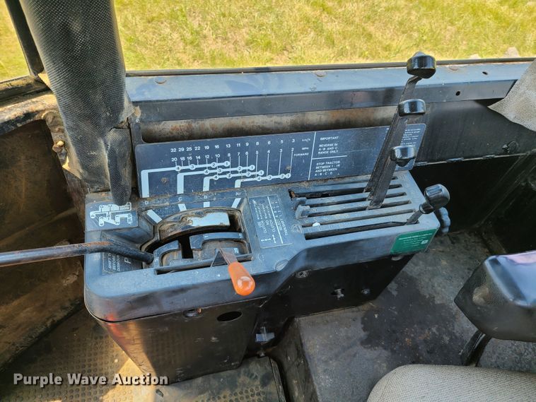 image for item EL9866 1980 John Deere 8640  4WD tractor