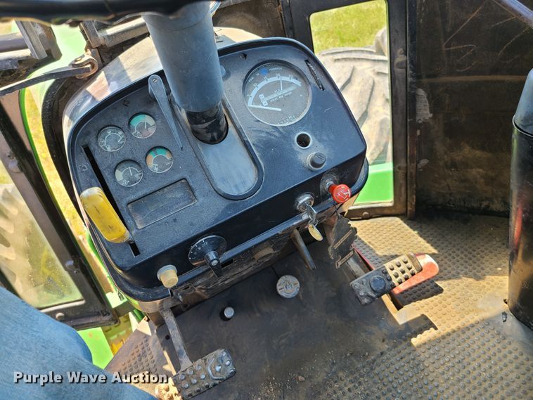 image for item EL9866 1980 John Deere 8640  4WD tractor