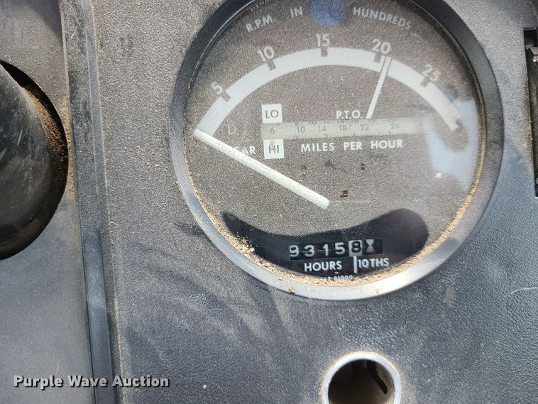 image for item EL9866 1980 John Deere 8640  4WD tractor