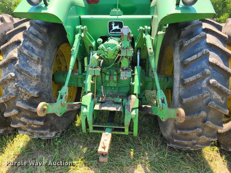 image for item EL9866 1980 John Deere 8640  4WD tractor