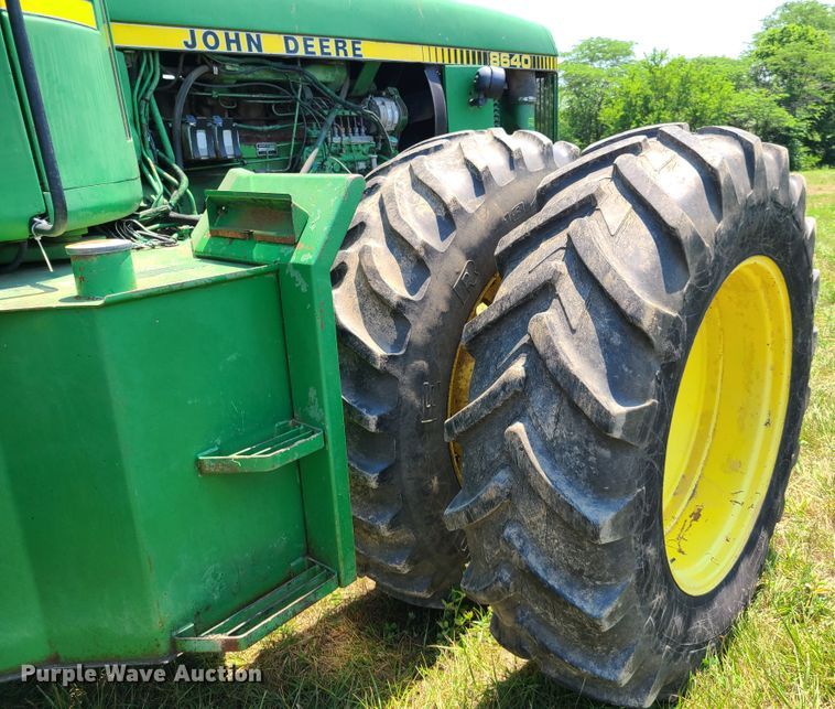 image for item EL9866 1980 John Deere 8640  4WD tractor