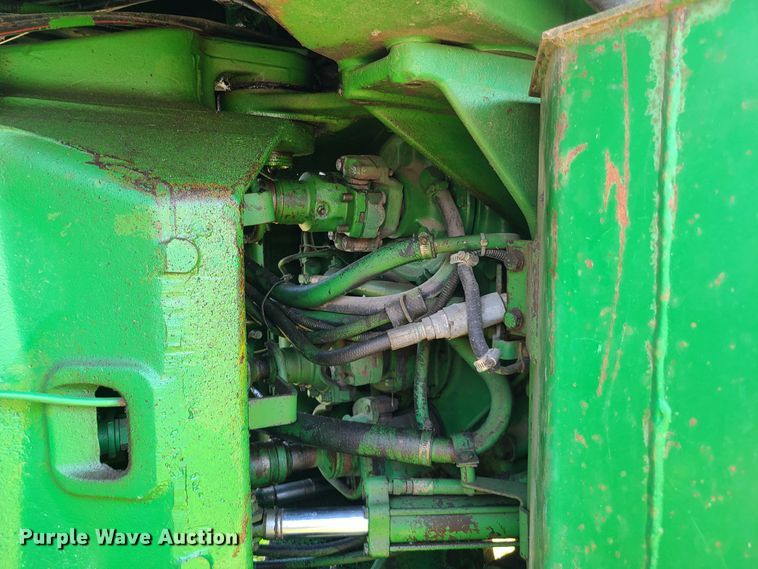 image for item EL9866 1980 John Deere 8640  4WD tractor