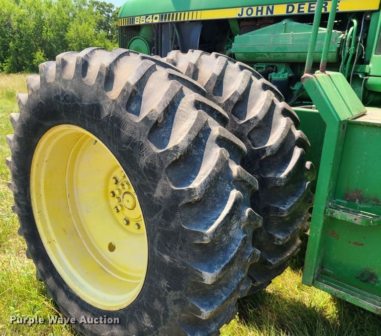 image for item EL9866 1980 John Deere 8640  4WD tractor