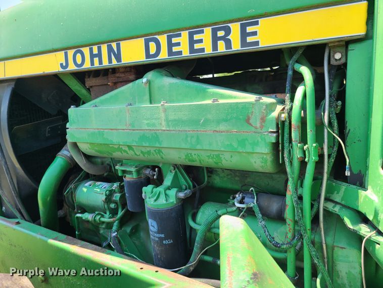 image for item EL9866 1980 John Deere 8640  4WD tractor
