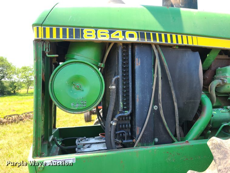 image for item EL9866 1980 John Deere 8640  4WD tractor