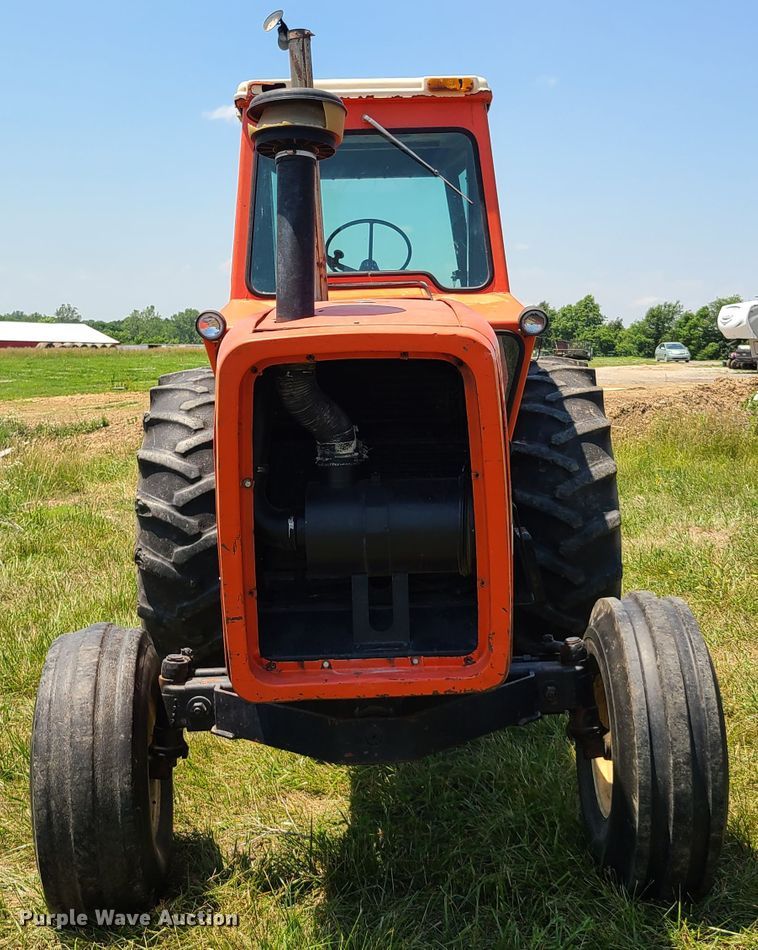 image for item EL9869 Allis Chalmers 7050  tractor