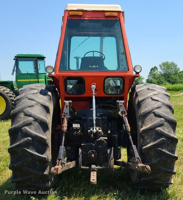 image for item EL9869 Allis Chalmers 7050  tractor