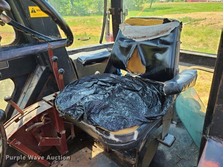 image for item EL9869 Allis Chalmers 7050  tractor