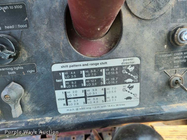 image for item EL9869 Allis Chalmers 7050  tractor