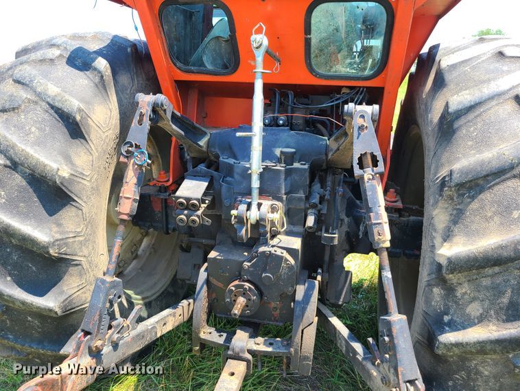 image for item EL9869 Allis Chalmers 7050  tractor