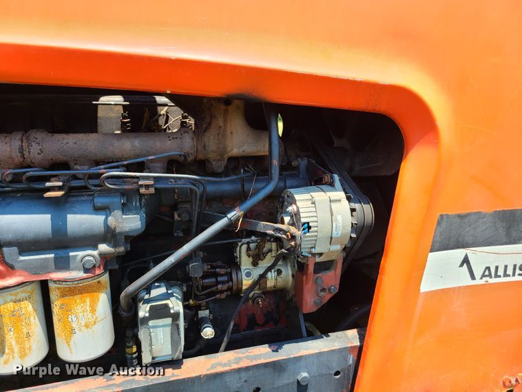 image for item EL9869 Allis Chalmers 7050  tractor